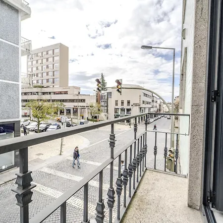 By House And People 브라가